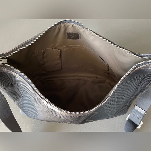 Vuitton Damier Geant Canvas Explorateur messenger bag - Picture 7 of 11